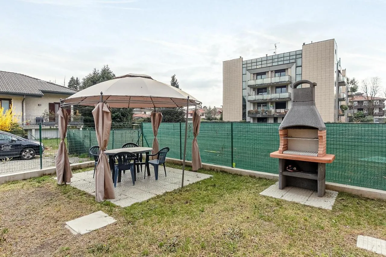 Al 33 Di Via Roma - Apartments Cardano Al Campo Itália