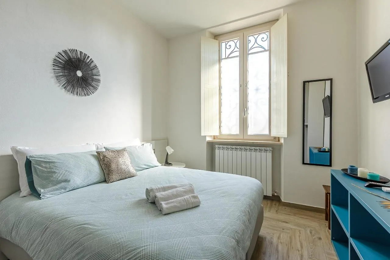 Al 33 Di Via Roma - Apartments Cardano Al Campo 0*,  Itália
