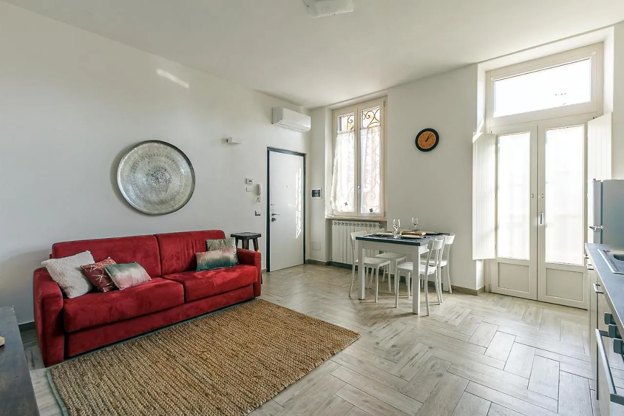 Al 33 Di Via Roma - Apartments Cardano Al Campo Italy
